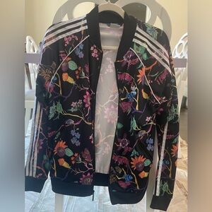 Adidas Poisonous Garden Women’s Jacket. Size Large.